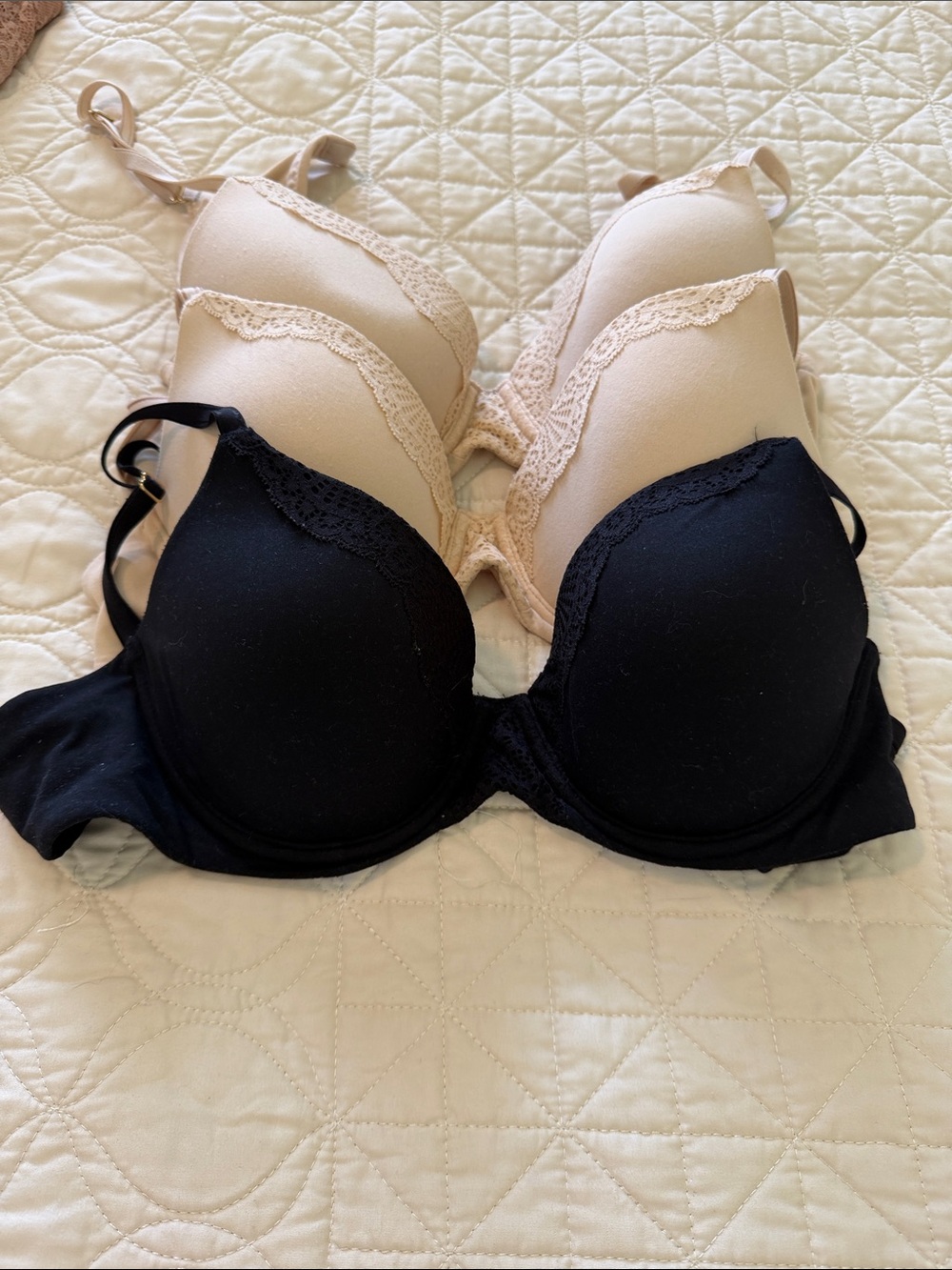 Soma Embraceable Perfect Coverage Bra in black and nude